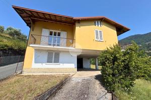 VILLA SINGOLA A TAVERNOLA BERGAMASCA