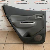 Pannello posteriore sinistro Mitsubishi L200 2016 