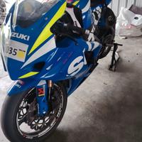gsx-r 1000 pista