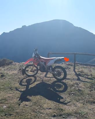 motocross Honda 250 4t targato 