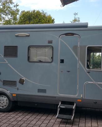 MOTORHOME HYMER B 614 Motore 2800jtd 140 CV