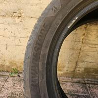 Gomme auto bridgestone