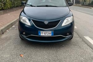 Lancia ypsilon 1.2 69 cv
