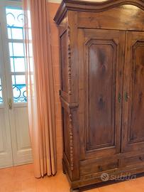 Mobile d ‘epoca inizio 800 in noce