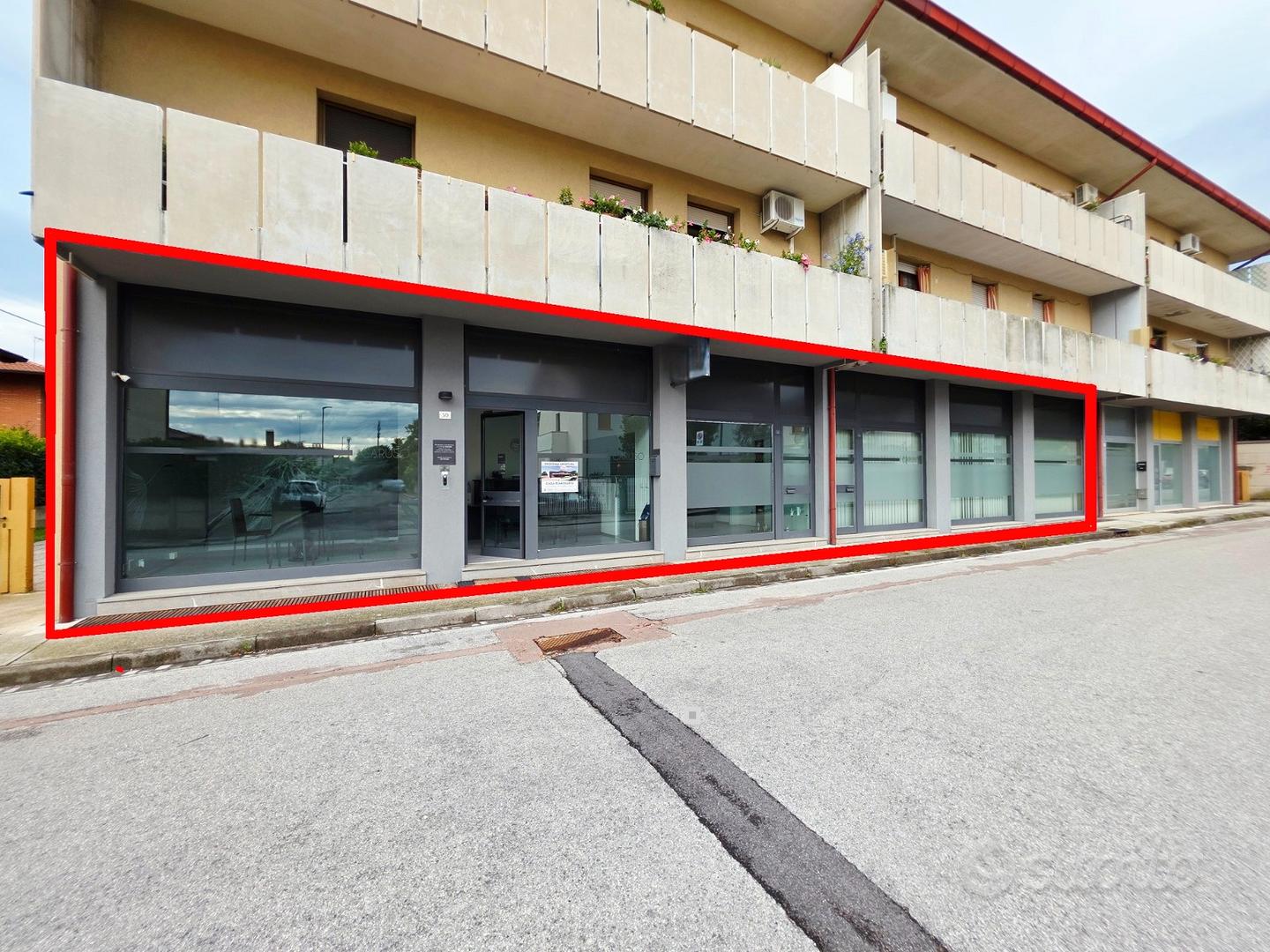 FELETTO - UFFICI con GARAGE/DEPOSITI DA 200 mq - Vista 2