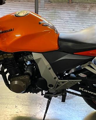 Moto Kawasaki