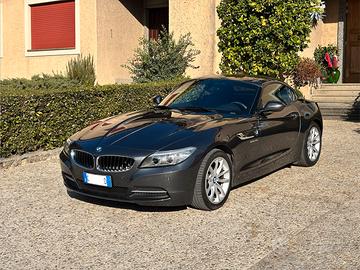 BMW Z4 E89 1.8i – 156 CV, grigio scuro