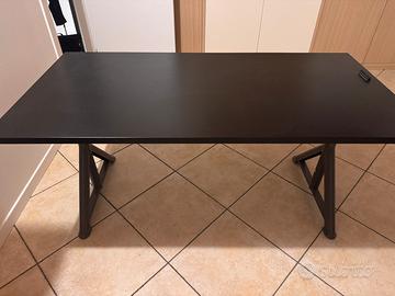 Scrivania ufficio/camera ikea idasen