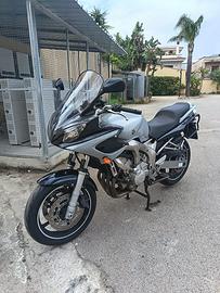 YAMAHA FZ6 FAZER