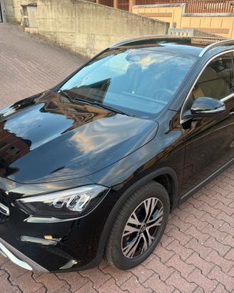 Mercedes-benz GLA 180 Mhev Aut. PARI AL NUOVO - PR