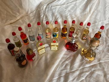 Bottigliette di liquore da collezionismo