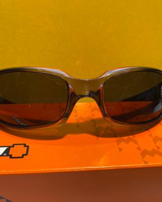 Occhiali da sole spunta