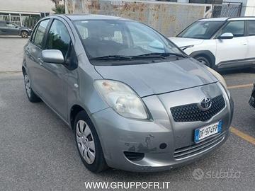 Toyota Yaris 2005 Benzina 1.0 Sol 5p