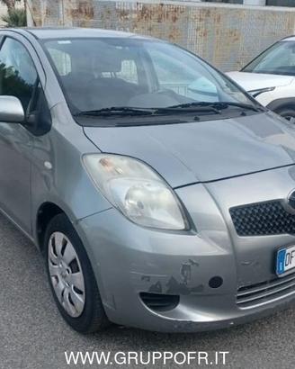 Toyota Yaris 2005 Benzina 1.0 Sol 5p