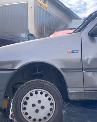 PARAFANGO ANTERIORE SINISTRO FIAT Uno 2° Serie pa