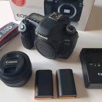 Reflex Canon Eos 80D + obiettivo 50mm e accessori