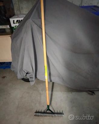 Aeratore per prato