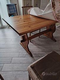 Tavolo rustico