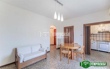 3 locali con cucina separata, ripostiglio e balcon