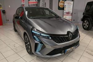 Renault Clio TCe 90 CV 5 porte TECNO FINANZIABILE