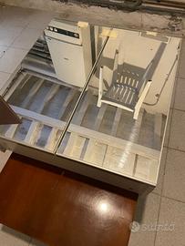 Mobile a specchio con ante Ikea