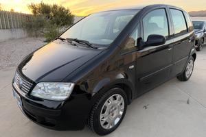 Fiat Idea 1.4 16V S&S Dynamic 2012