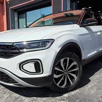 Volkswagen T-Roc GARANZIA VOLKSWAGEN FINO A S...