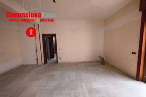 Appartamento di 159 m² con 4 locali e posto auto a