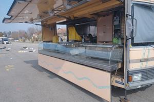 Autonegozio  per pesce cotto e crudo