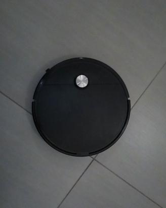 Robot aspirapolvere