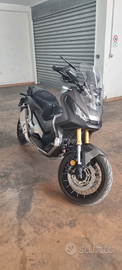 X-adv 750