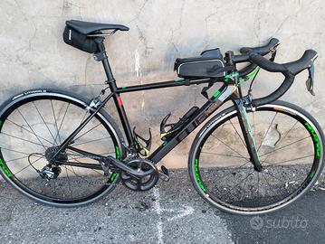 Bici da corsa Cube