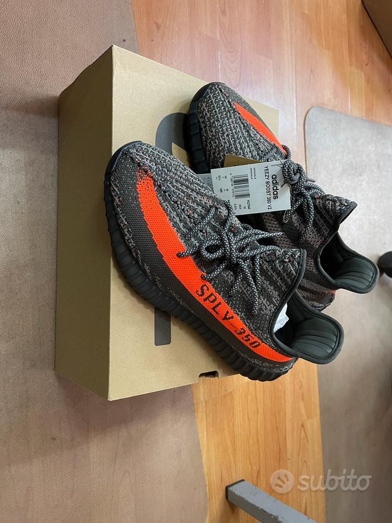 Yeezy boost 350 Carbon Beluga Abbigliamento e Accessori In vendita a Foggia