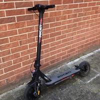 Monopattino elettrico ducati