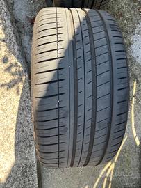 Gomme pirelli