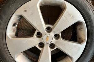 4 Cerchi e gomme Chevrolet Opel