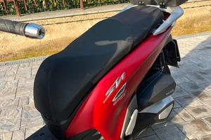 scooter Honda SH350