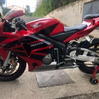 CBR 600 RR km 14870 perfetta