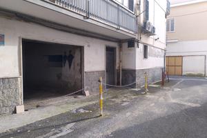 Box Pozzuoli con stanza annessa