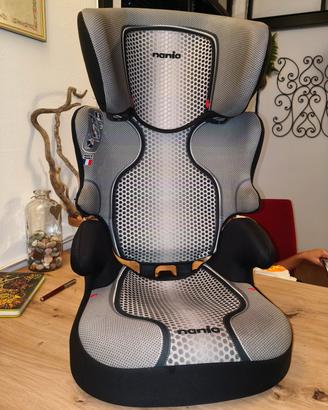 Seggiolino per auto 15/36 kg