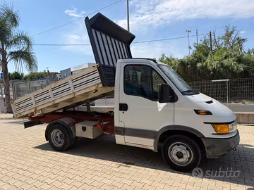 IVECO 35c13 RIBALTABILE TRILATERALE