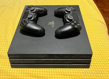 Ps4 Pro + 2 controller