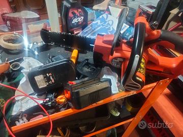 motosega da potatura  a batteria