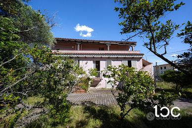 Prestigiosa proprietà indipendente a 60 metri dal