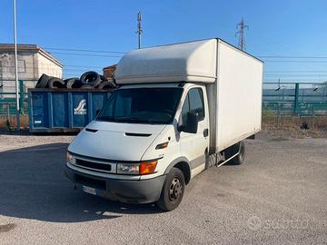Furgone IVECO DAILY 35 C 13