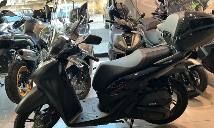 Honda SH 150 ANNO 2025 VERSIONE SPORT PRONTA CONSE