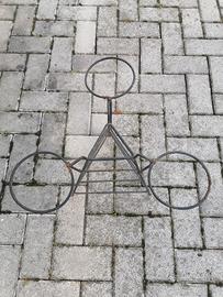 Porta vasi fiori in acciaio