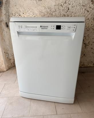 Lavastoviglie hot Point Ariston libera insta