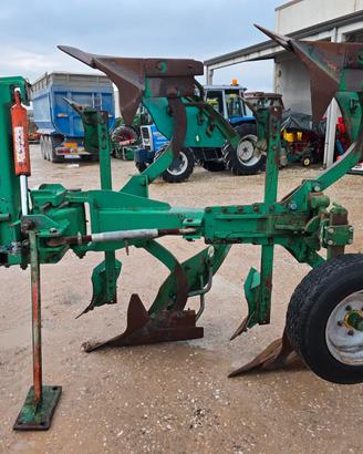 Aratro bivomere Pietro Moro