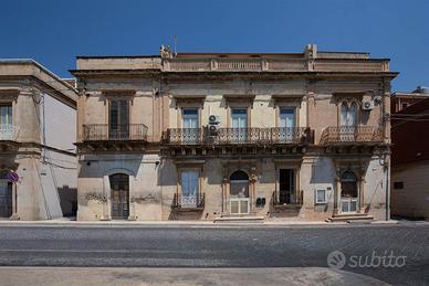 Rif.LP125| palazzo avola